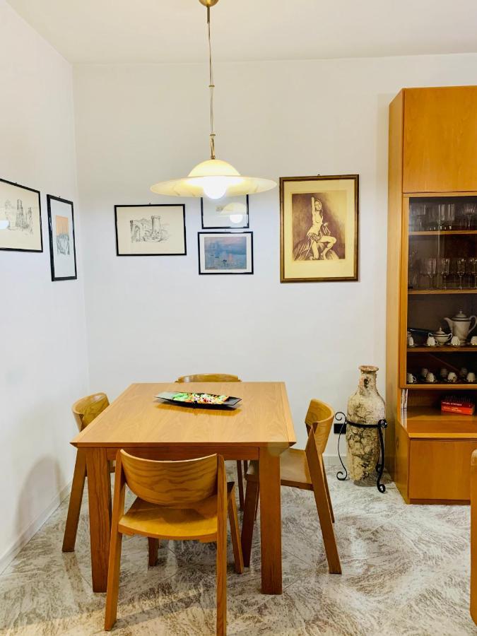Via Solaro, Appartamento In Pieno Centro 福尔米亚 外观 照片