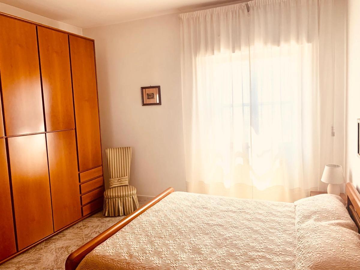 Via Solaro, Appartamento In Pieno Centro 福尔米亚 外观 照片