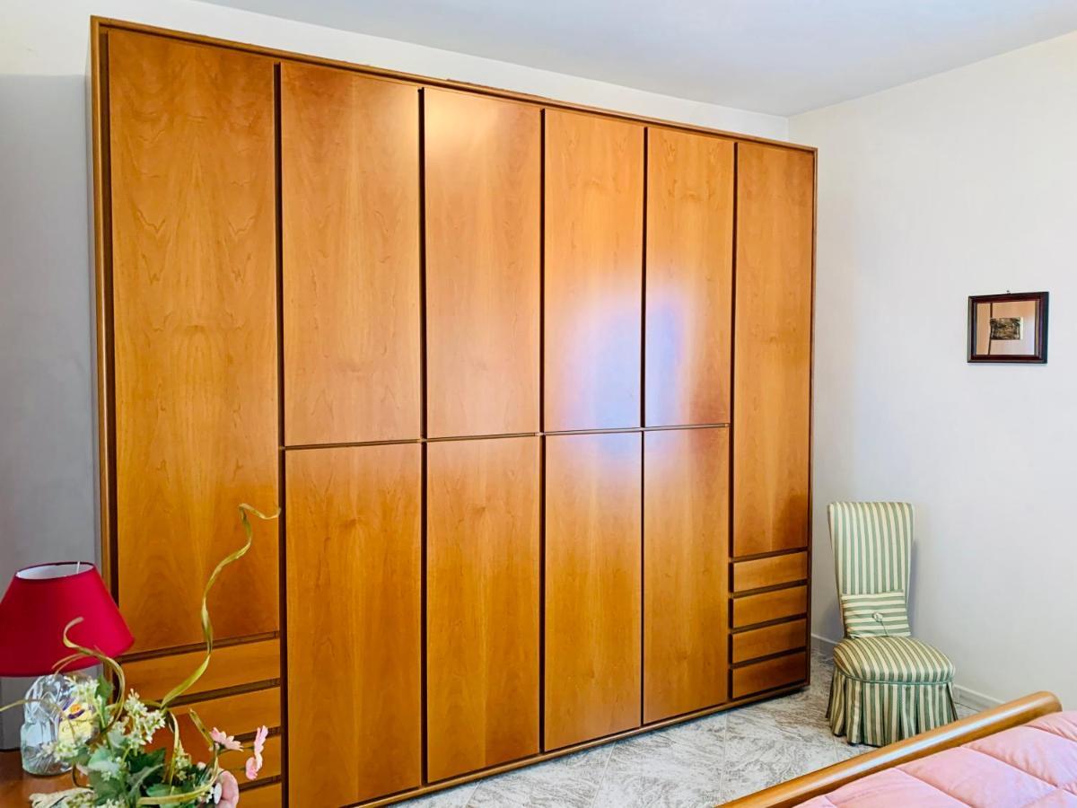 Via Solaro, Appartamento In Pieno Centro 福尔米亚 外观 照片