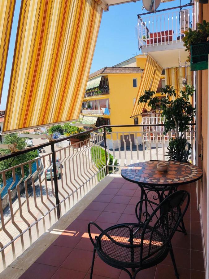 Via Solaro, Appartamento In Pieno Centro 福尔米亚 外观 照片